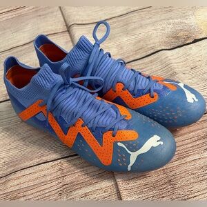 Puma Men's Blue and Orange Soccer Shoes